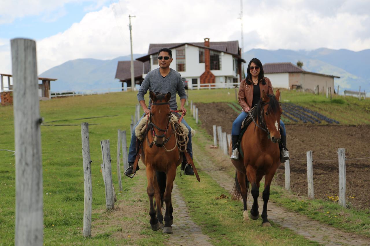 Hosteria Loma Larga Cayambe Exteriör bild